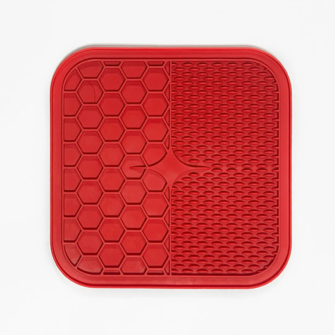 Pet Silicone Lick and Feeding Mat - Image 6
