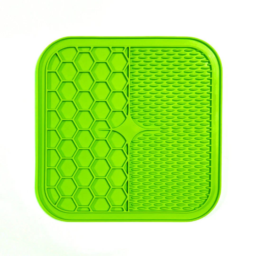 Pet Silicone Lick and Feeding Mat - Image 7